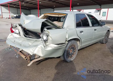 2004 Mercury Grand Marquis Gs z USA, uszkodzony, nr VIN 2MEFM74W34X681346